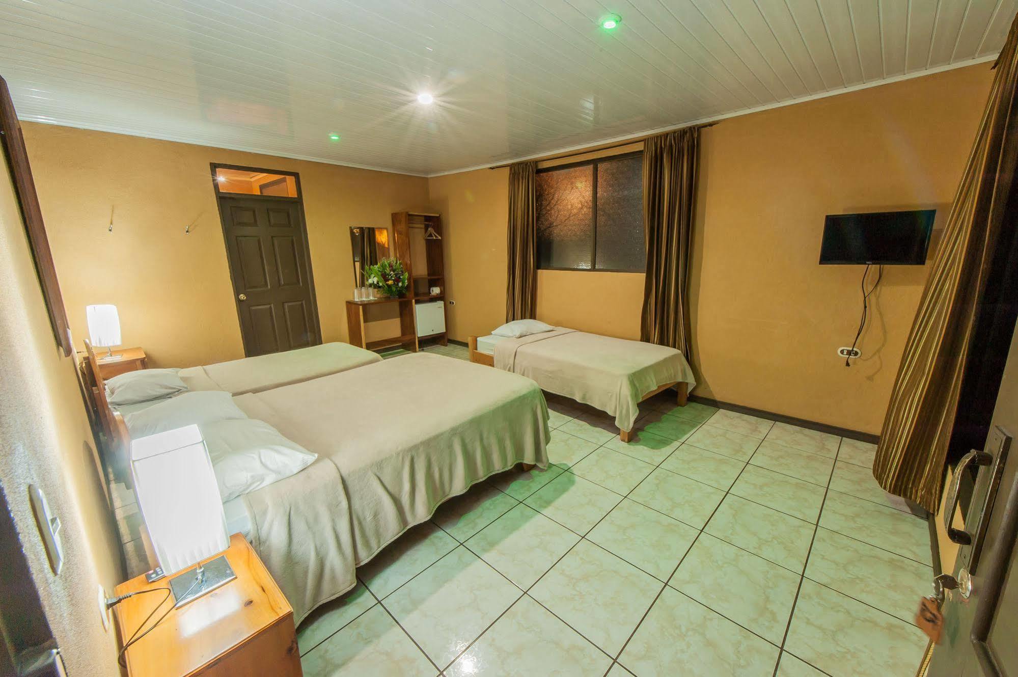 Cabinas Eddy B&B Monteverde Εξωτερικό φωτογραφία